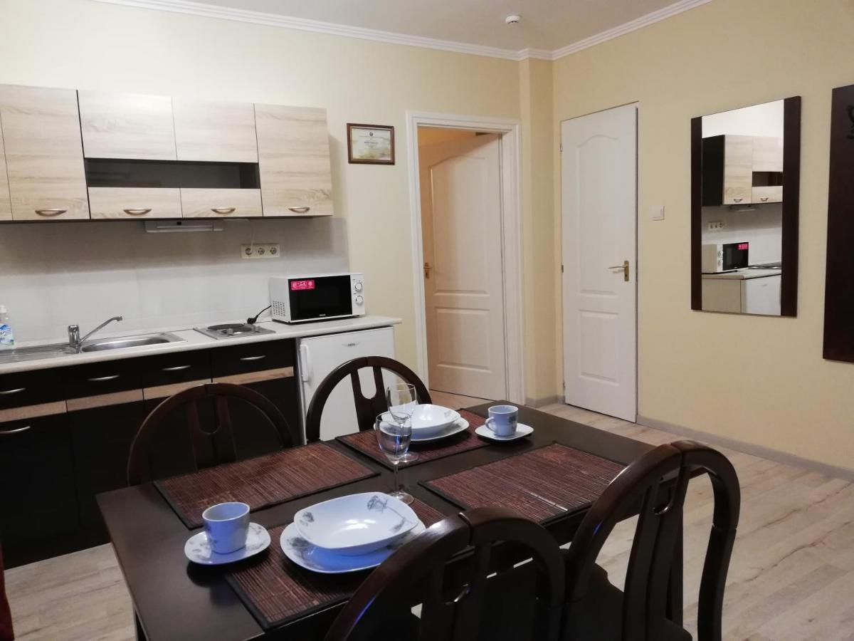 Voelgy Apartman Eger Exteriör bild