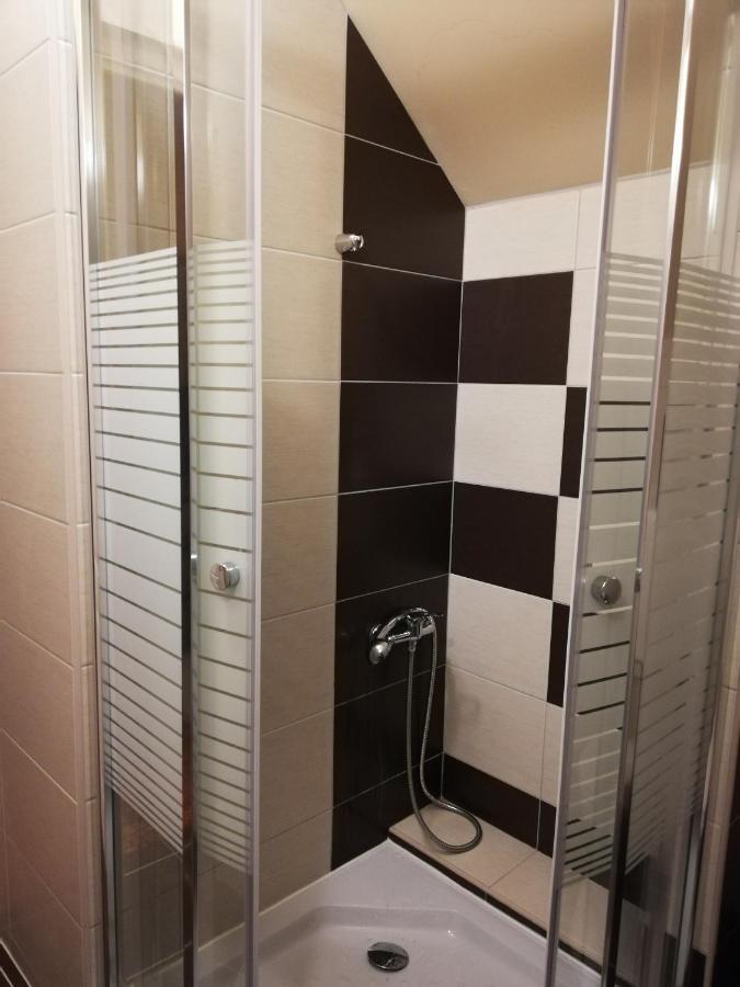 Voelgy Apartman Eger Exteriör bild