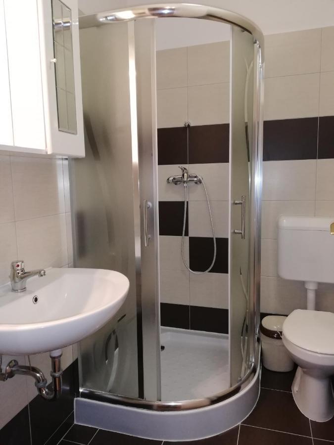 Voelgy Apartman Eger Exteriör bild