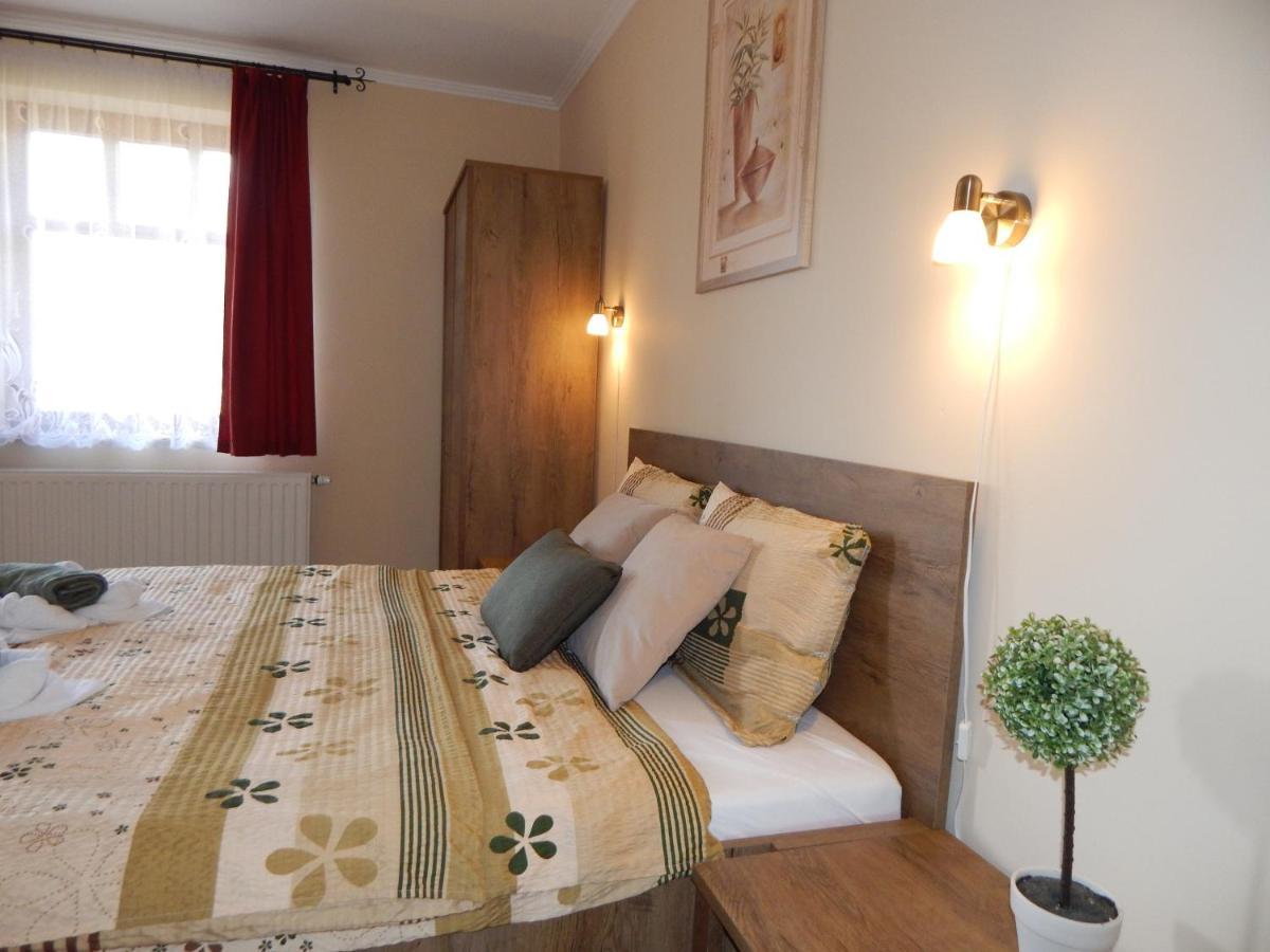 Voelgy Apartman Eger Exteriör bild