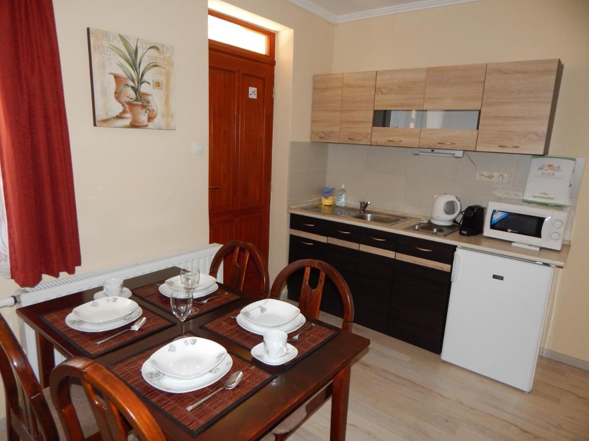 Voelgy Apartman Eger Exteriör bild