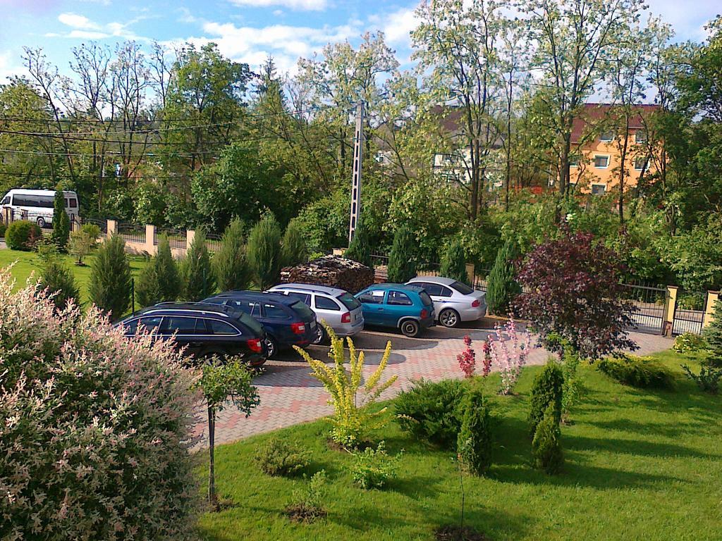 Voelgy Apartman Eger Exteriör bild